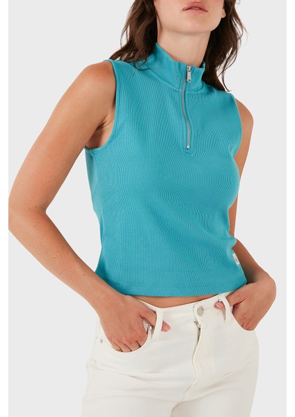 Pamuklu Slim Fit Fermuarlı Dik Yaka Logolu Top LV047C909GXEG Bayan Top LV047C909G Xeg fırsatları