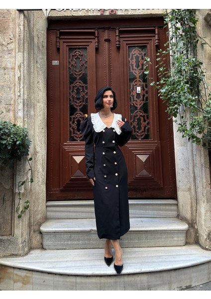 Düğme Detaylı Fırfır Yaka Elbise