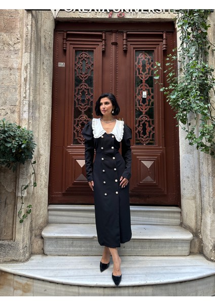 Düğme Detaylı Fırfır Yaka Elbise