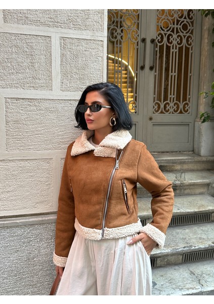 Kısa Içi Peluş Dışı Süet Kaban indirimleri