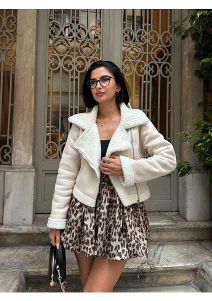 Kısa Içi Peluş Dışı Süet Kaban modelleri