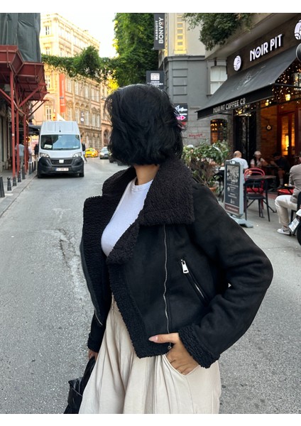 Kısa Içi Peluş Dışı Süet Kaban modelleri