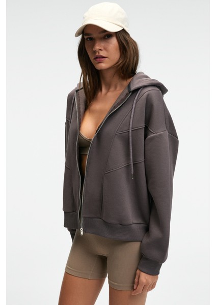 Vyselle Kadın Önü Kesikli Metal Fermuarlı Kapüşonlu Etiket Detaylı Oversize Antrasit Sweatshirt fırsatları