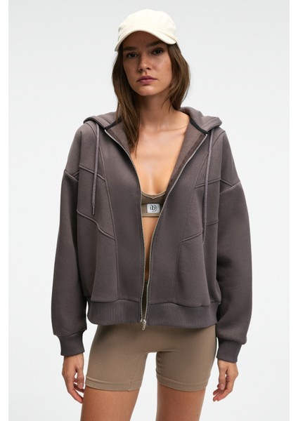 Vyselle Kadın Önü Kesikli Metal Fermuarlı Kapüşonlu Etiket Detaylı Oversize Antrasit Sweatshirt indirimleri