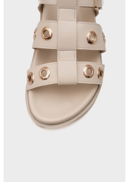 Valene Düz Topuk Metal Aksesuarlı Gladyatör Kadın Sandalet fırsatları