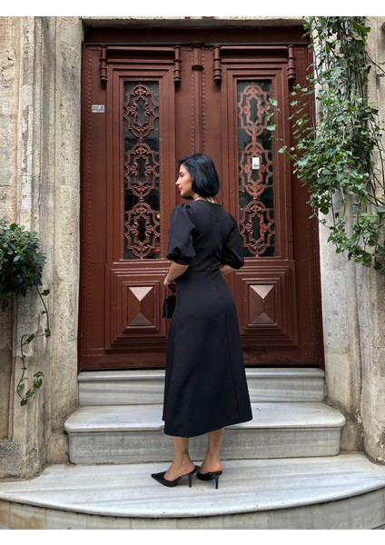 Karpuz Kol Önü Düğmeli Midi Elbise