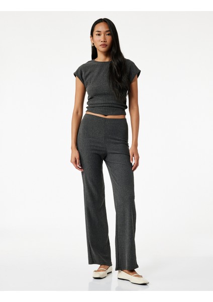 Bürümcük Kumaş Slim Fit Kısa Kollu Bisiklet Yaka Tişört fiyatları