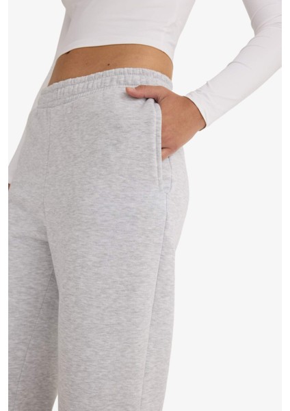 Straight Fit Basic Düz Cepli Yüksek Bel Eşofman Altı B8571AX25SP indirimleri