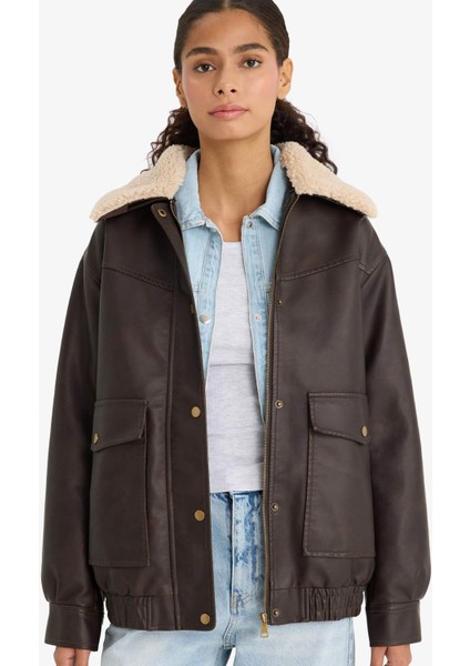 Çıkarılabilir Suni Kürk Yaka Dad Fit Polo Yaka Tafta Suni Deri Mont E8540AX25AU fırsatları