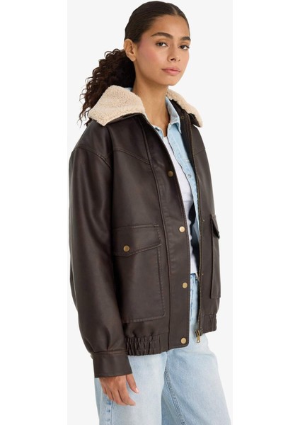 Çıkarılabilir Suni Kürk Yaka Dad Fit Polo Yaka Tafta Suni Deri Mont E8540AX25AU