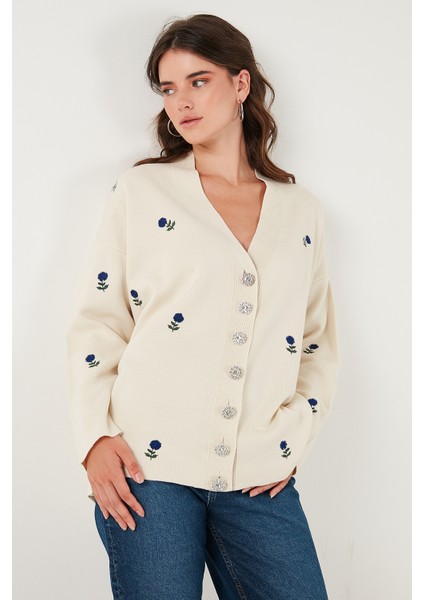 Oversize Fit Desenli V Yaka Triko Hırka Bayan Hırka 4616193 modelleri