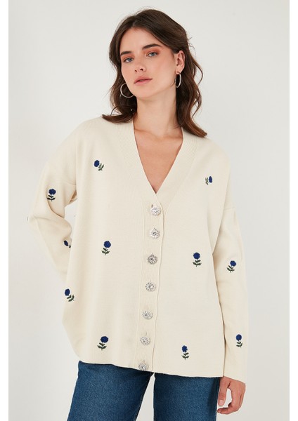 Oversize Fit Desenli V Yaka Triko Hırka Bayan Hırka 4616193 indirimleri