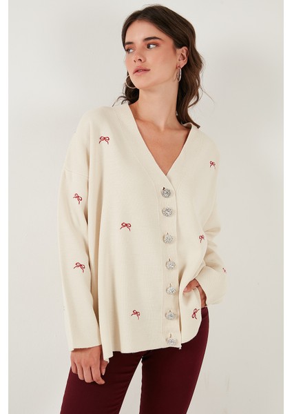 Oversize Fit Desenli V Yaka Triko Hırka Bayan Hırka 4616193 fırsatları