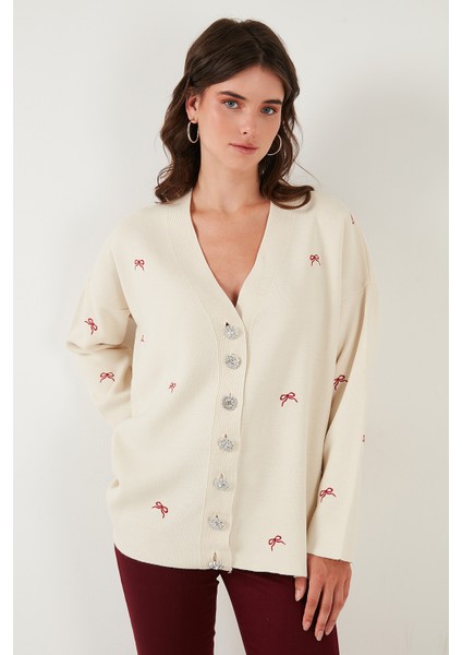 Oversize Fit Desenli V Yaka Triko Hırka Bayan Hırka 4616193 indirimleri