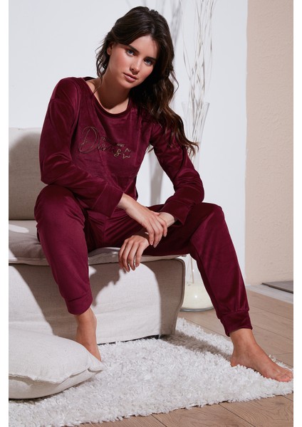 Standart Fit Bisiklet Yaka Yumuşak Kadife Pijama Takımı Bayan Pijama Takımı 6094202 fiyatları