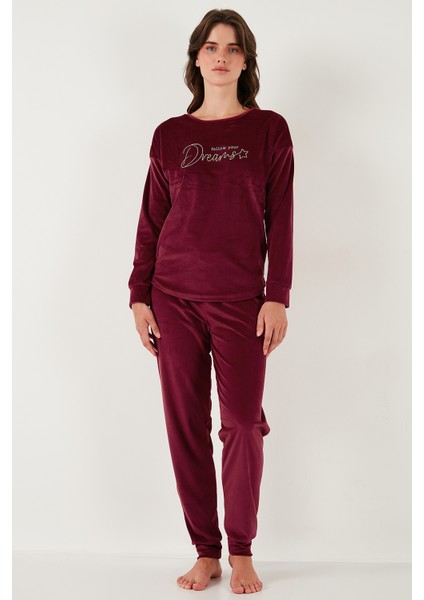 Standart Fit Bisiklet Yaka Yumuşak Kadife Pijama Takımı Bayan Pijama Takımı 6094202 modelleri