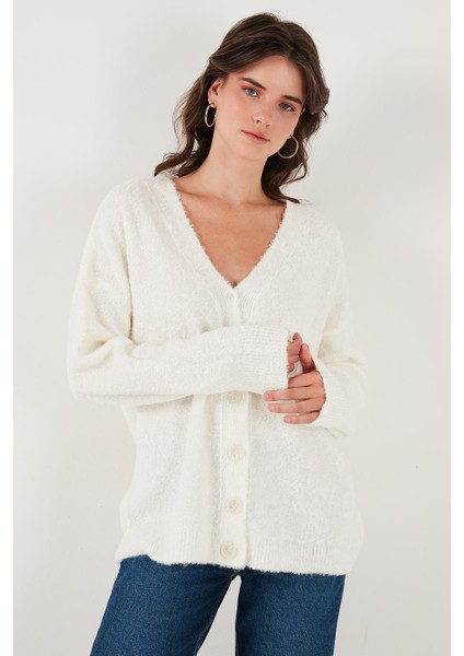 Oversize Fit Düğmeli V Yaka Uzun Kollu Triko Hırka Bayan Hırka 4616232 fırsatları