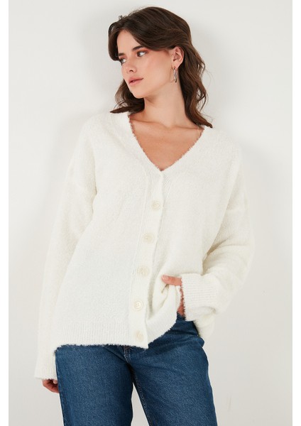 Oversize Fit Düğmeli V Yaka Uzun Kollu Triko Hırka Bayan Hırka 4616232 indirimleri