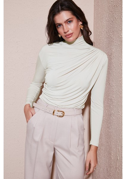 Streç Büzgü Detaylı Slim Fit Dik Yaka Bluz Bayan Bluz 669925