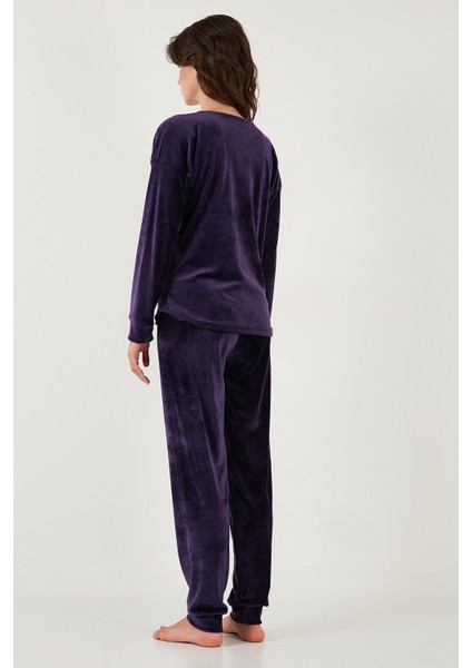 Regular Fit Yumuşak Dokulu Kadife Pijama Takımı Bayan Pijama Takımı 6094200W4