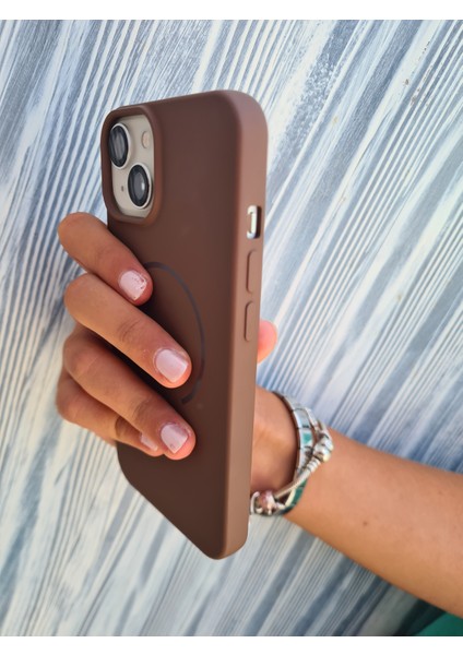 İphone 13-14 Magsafe İle Uyumlu Yumuşak Soft Mükemmel Manyetik Esnek Lansman Silikon Kılıf modelleri