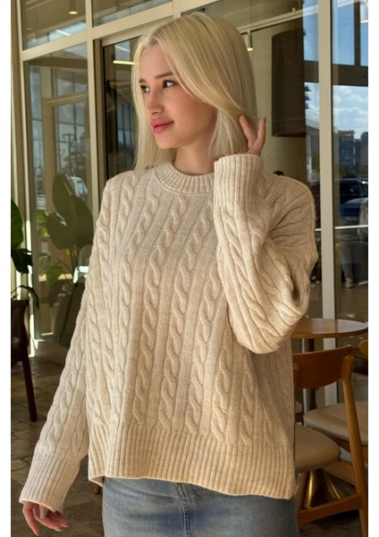 Ekru Bisiklet Yaka Örgü Desenli Kadın Triko Kazak MG2520