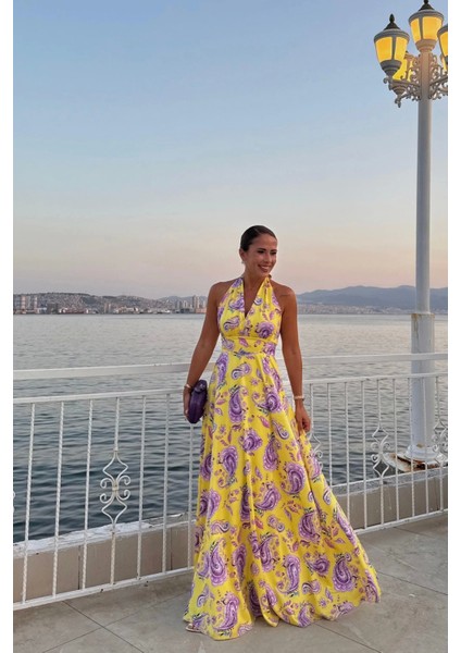 Sarı Desenli Boyundan Bağlama Detay Saten Elbise fırsatları