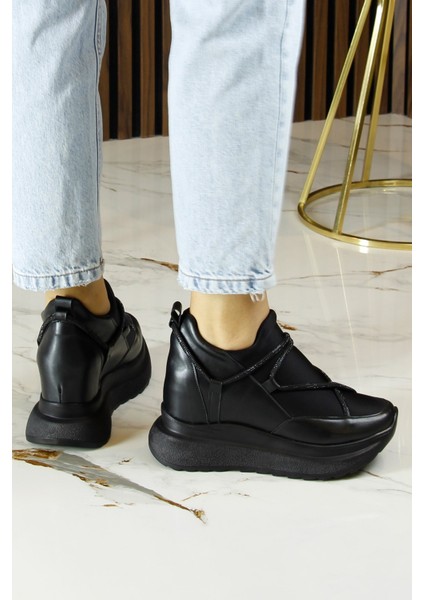 Arsenie Siyah Taşlı Gizli Dolgu Topuklu Günlük Ayakkabı indirimleri