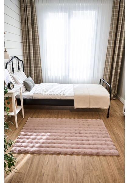 Pembe Düz Etnik Modern Desenli Hav Vermeyen Leke Tutmayan Kolay Temizlenen Yumuşak Makine Salon Yolluk Mutfak Halı