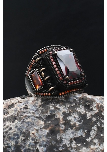 Kırmızı Zirkon Taşlı Kare Tasarımlı 925 Ayar Gümüş Erkek Yüzük 902201 modelleri