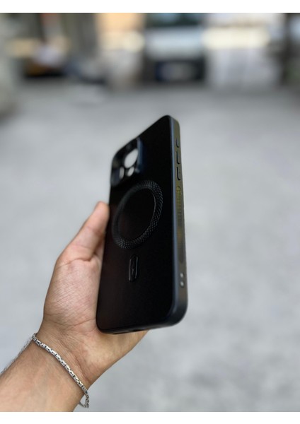 iphone 16 Pro Uyumlu Magsafe Özellikli Deri Görünümlü Silikon Kılıf modelleri