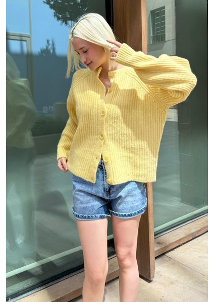 Sarı Bisiklet Yaka Selanik Örgü Düğmeli Kadın Hırka MG2487 modelleri
