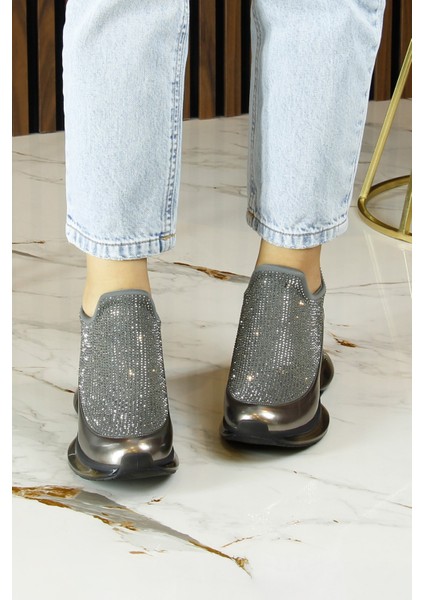 Viviana Platin Taşlı Streç Gizli Dolgu Topuklu Günlük Ayakkabı modelleri