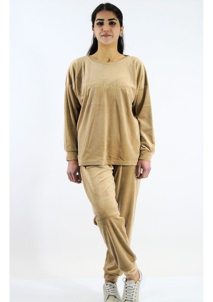 Sıfır Yaka Kadife Takım fırsatları