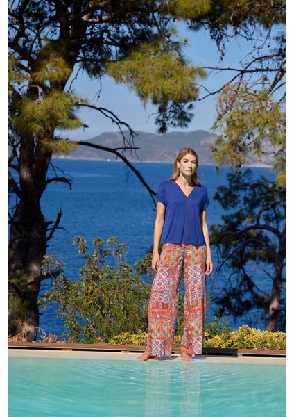 Kadın Etnik Desenli Kısa Kollu V Yaka Alt Üst Takım 25027 fırsatları