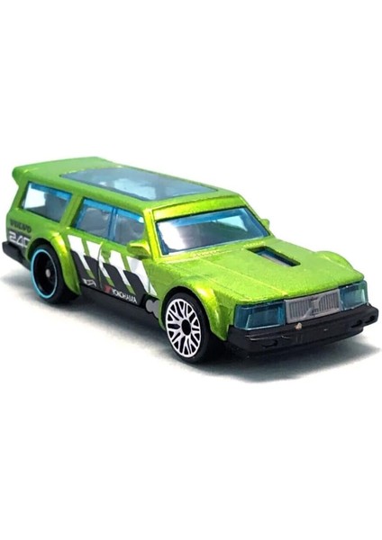 - Volvo 240 Drift Wagon - Hw Slammed 4/5 - HKJ07 - Short Card - Yokohama - Yeşil Metalik - Mattel 2023
