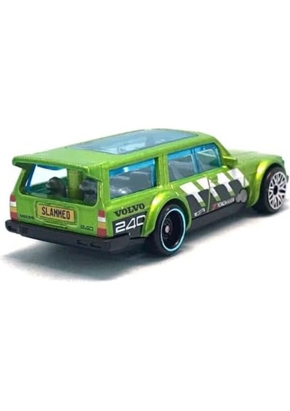 - Volvo 240 Drift Wagon - Hw Slammed 4/5 - HKJ07 - Short Card - Yokohama - Yeşil Metalik - Mattel 2023 modelleri