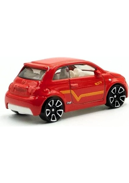 - Fıat 500E - Hw Green Speed 8/10 - HKK24 - Short Card - Kırmızı - Mattel 2023 modelleri