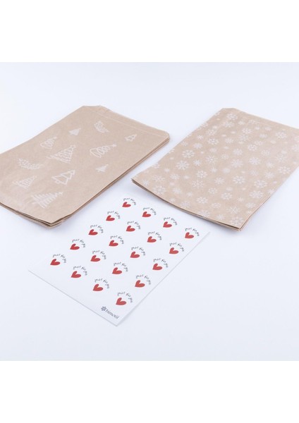 20 Adet Çam ve Kar Desenli Kese Kağıdı (18X30 Cm) ve Just For You Stickerdan Oluşan Set