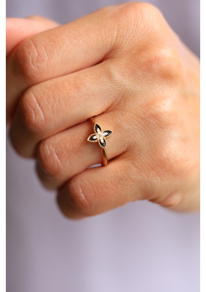 14 Ayar Altın Siyah Mineli ve Taşlı Lilyum Yüzük fiyatları