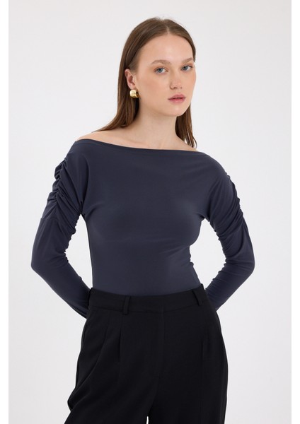 Füme Kayık Yaka Kol Büzgülü Bluz 2433 fiyatları