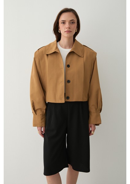Camel Yüksek Yaka Düğmeli Trençkot modelleri