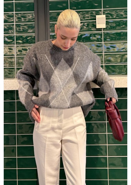 Koyu Gri Bisiklet Yaka Geometrik Desen Kadın Kazak MG2471 fırsatları