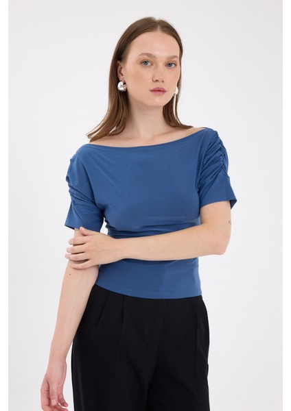 Indigo Kayık Yaka Kol Büzgülü Bluz 2515