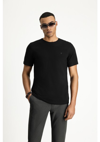 Bisiklet Yaka Slim Fit Dar Kesim Süprem Pamuklu Tişört