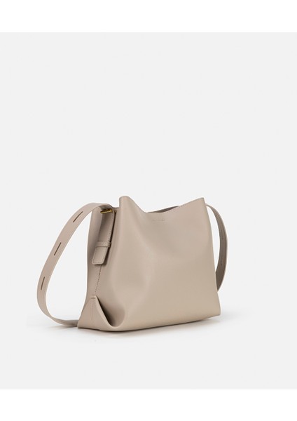 Deri Görünümlü Çanta IW6250052022014 modelleri