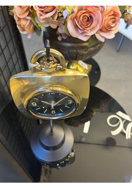 Masa Saati Vitale Siyah Gold Askılı Kare Büyük Saat 13*13*30 AK.IV0354 fiyatları