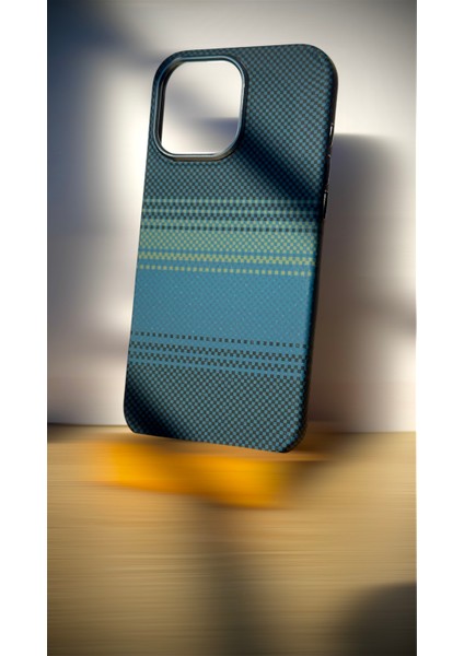 iPhone 15 Promax Için Karbon Fiber Şıklığı – Premium Koruma, Maksimum Stil