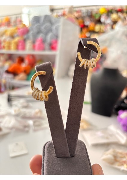 Paslanmaz Çelik Altın Kaplama Taşlı Halka Küpe – Kararmayan Şık Kadın Küpe