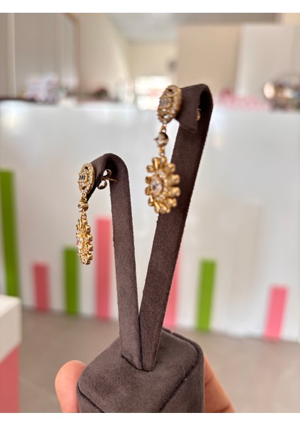 Paslanmaz Çelik Taşlı Sallantılı Küpe – Kararmayan Zarif Kadın Küpe fiyatları